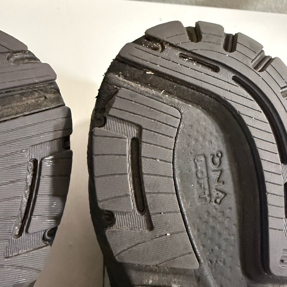 Brooks Women's Adrenaline GTS  20 Running Shoes - Gray with Light Pink - Picture 7 of 9